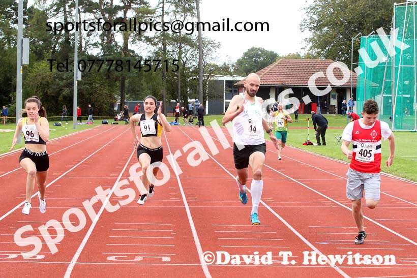 100 metres, NECAA Open Meeting, Morpeth, Sunday, September 27th. David T. Hewitson/Sports for All Pics